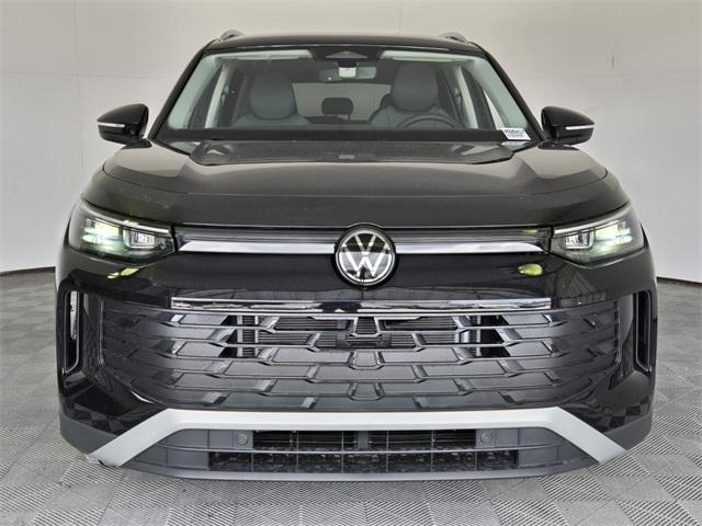 new 2025 Volkswagen Tiguan car, priced at $33,634