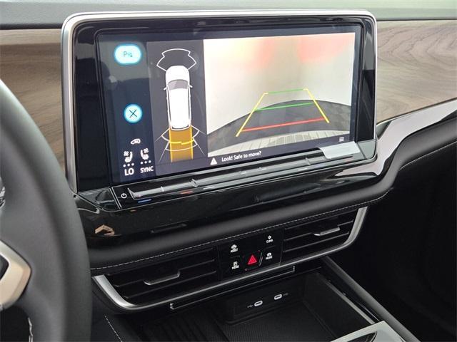 new 2025 Volkswagen Atlas car, priced at $42,498