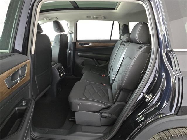 new 2025 Volkswagen Atlas car, priced at $42,498