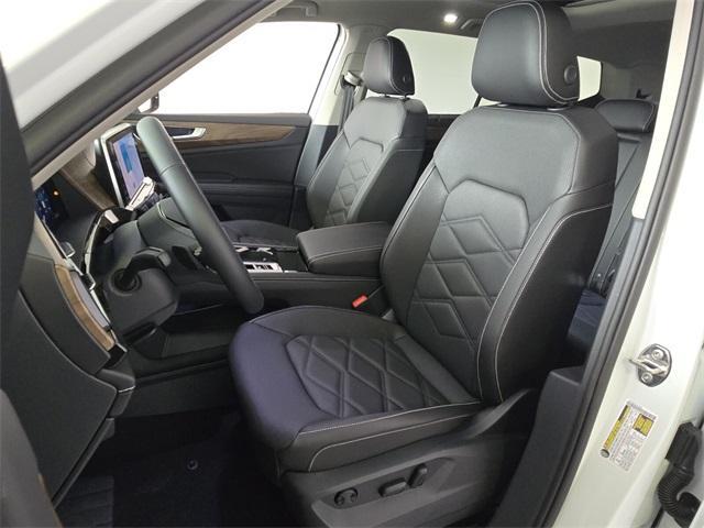 new 2025 Volkswagen Atlas car, priced at $41,986