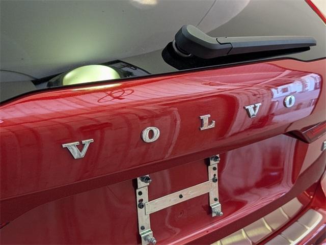 used 2022 Volvo XC60 car, priced at $34,990