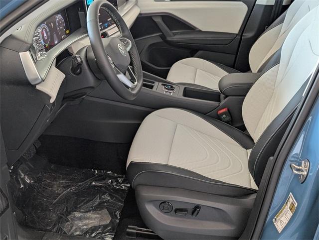 new 2025 Volkswagen Tiguan car, priced at $34,048