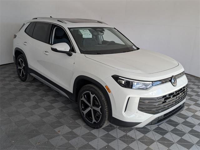 new 2025 Volkswagen Tiguan car, priced at $32,605