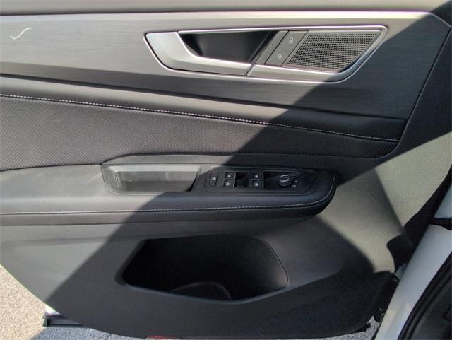 new 2026 Volkswagen Atlas Cross Sport car, priced at $38,822