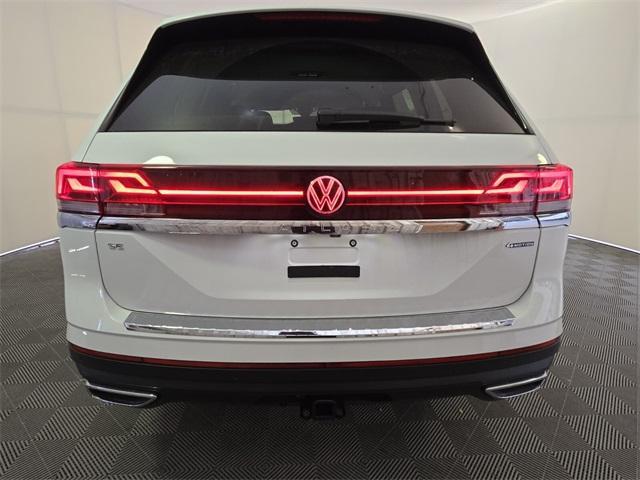 new 2025 Volkswagen Atlas car, priced at $43,648