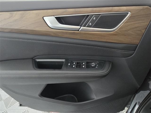 new 2025 Volkswagen Atlas car, priced at $41,986