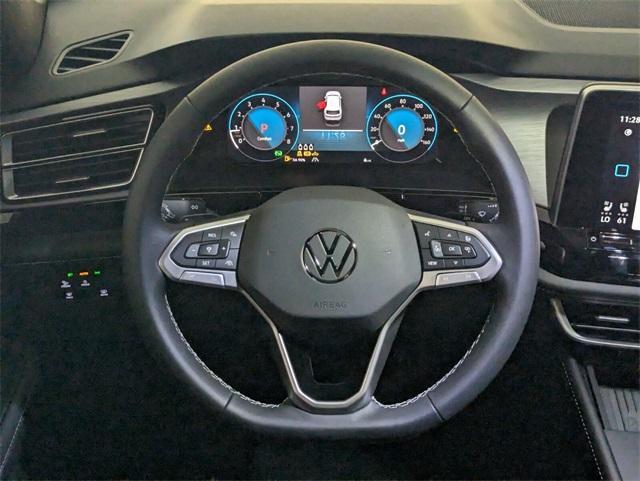 new 2026 Volkswagen Atlas Cross Sport car, priced at $38,385