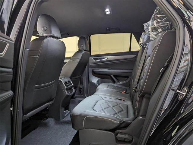 new 2026 Volkswagen Atlas Cross Sport car, priced at $38,385