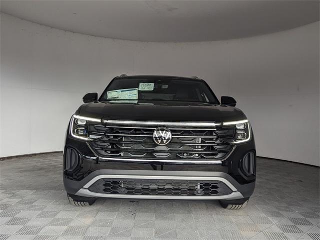 new 2026 Volkswagen Atlas Cross Sport car, priced at $38,385