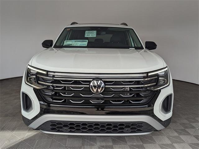 new 2024 Volkswagen Atlas car, priced at $51,681