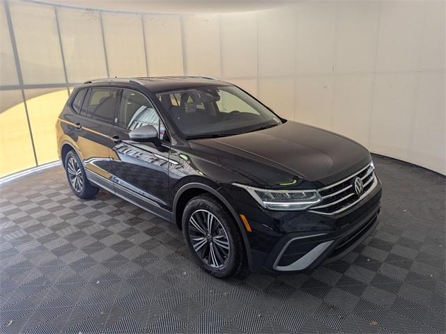 new 2024 Volkswagen Tiguan car, priced at $33,260