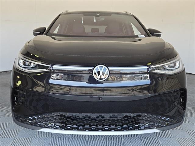 new 2025 Volkswagen ID.4 car, priced at $52,528