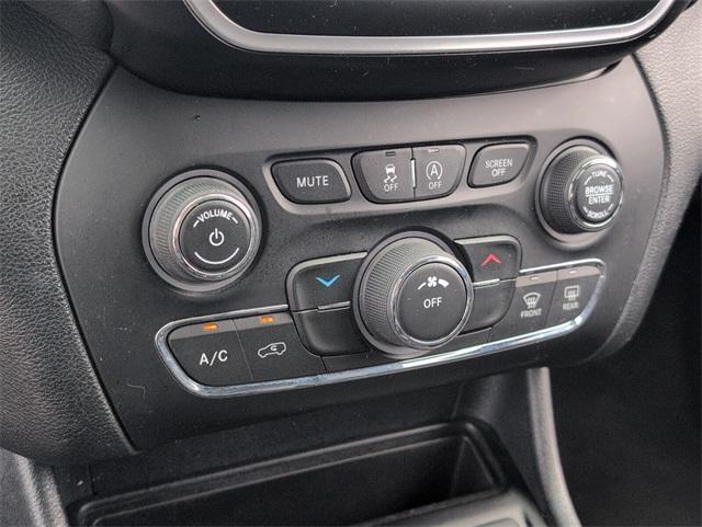 used 2019 Jeep Cherokee car, priced at $12,777