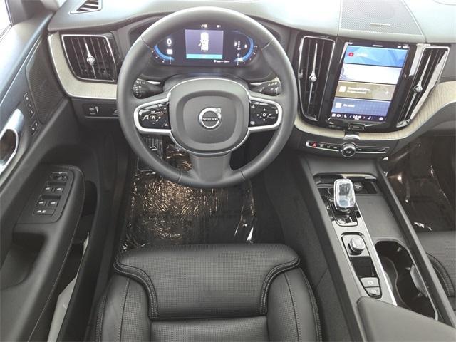 used 2022 Volvo XC60 car, priced at $35,471