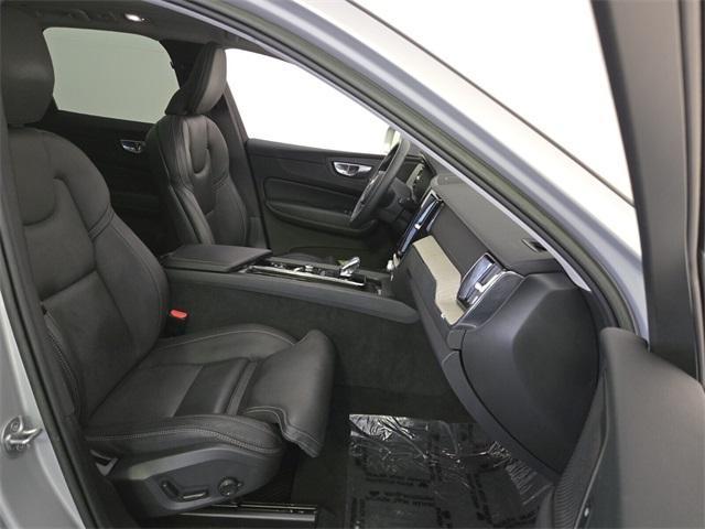 used 2022 Volvo XC60 car, priced at $35,471