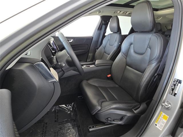 used 2022 Volvo XC60 car, priced at $35,471