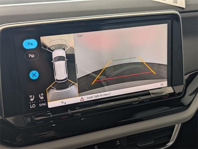 new 2026 Volkswagen Atlas Cross Sport car, priced at $53,911