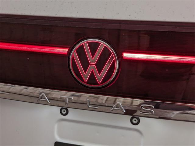 new 2026 Volkswagen Atlas Cross Sport car, priced at $53,911