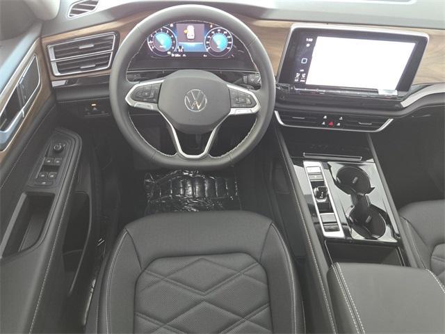 new 2025 Volkswagen Atlas car, priced at $42,064