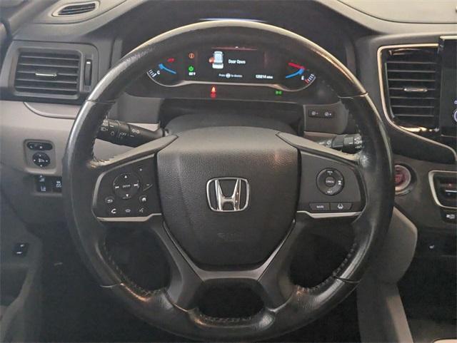used 2020 Honda Pilot car, priced at $16,777