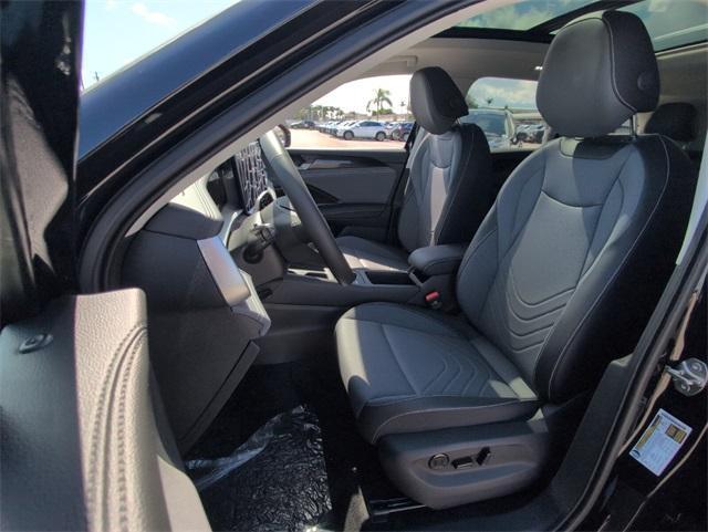 new 2025 Volkswagen Tiguan car, priced at $31,154