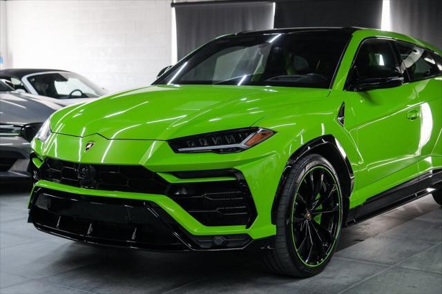 used 2021 Lamborghini Urus car, priced at $216,988