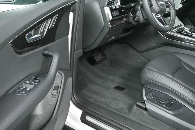 new 2025 Audi Q8 car, priced at $72,869