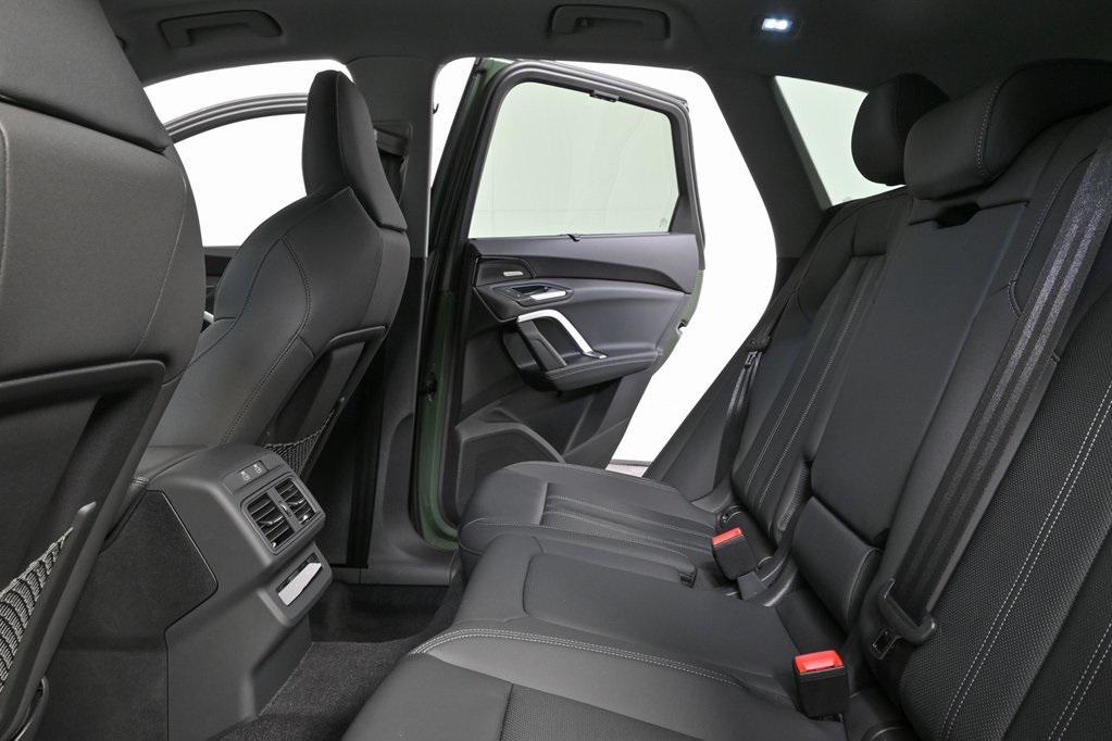 new 2025 Audi Q5 car, priced at $60,092