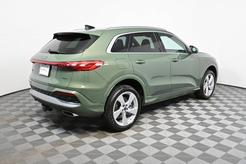 new 2025 Audi Q5 car, priced at $60,092