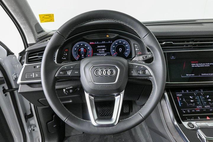 new 2025 Audi Q7 car, priced at $87,124