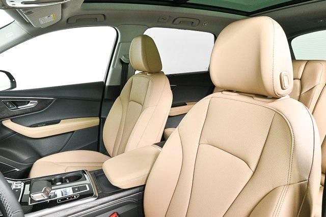 new 2025 Audi Q7 car, priced at $74,195
