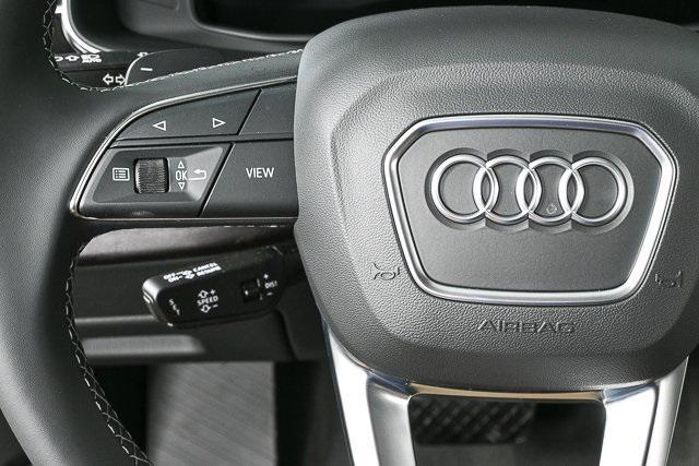 new 2025 Audi Q7 car, priced at $74,195