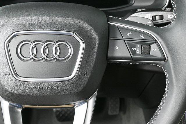 new 2025 Audi Q7 car, priced at $74,195