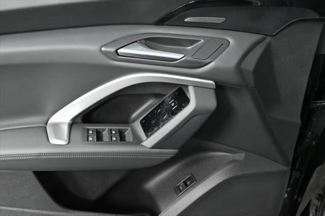 new 2025 Audi Q5 car, priced at $61,390