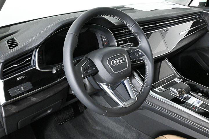 new 2025 Audi Q7 car, priced at $77,750