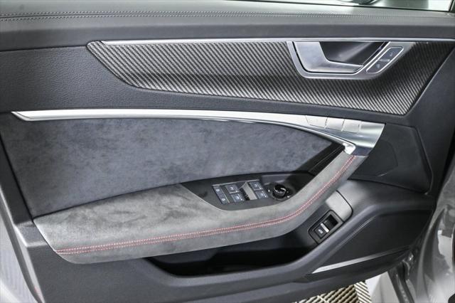 new 2025 Audi RS 6 Avant car, priced at $142,620