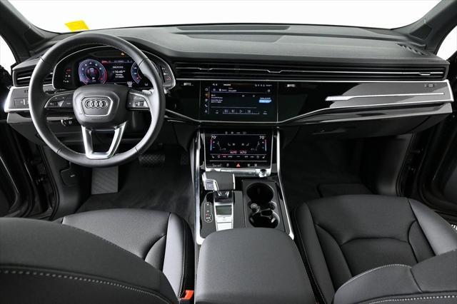 new 2025 Audi Q7 car, priced at $72,480