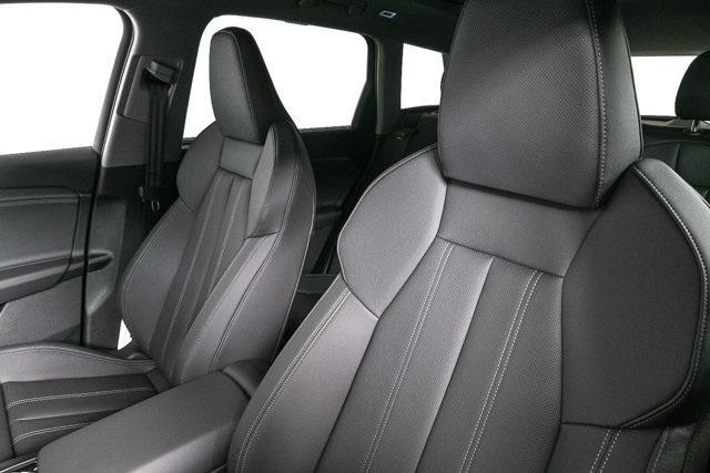new 2025 Audi Q6 e-tron car, priced at $75,418