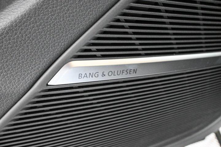 new 2025 Audi Q7 car, priced at $74,640