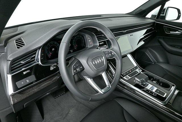 new 2025 Audi Q7 car, priced at $64,356