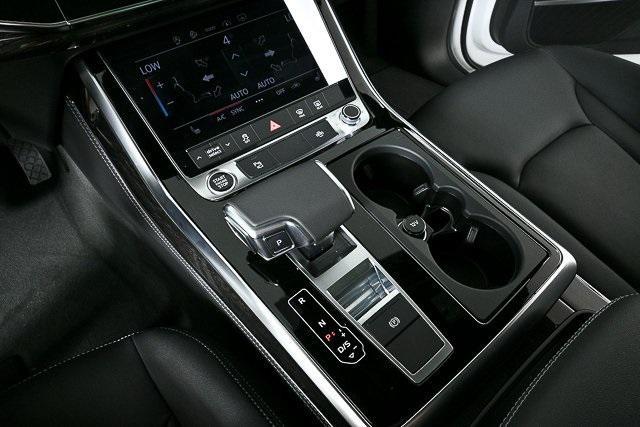 new 2025 Audi Q7 car, priced at $64,356