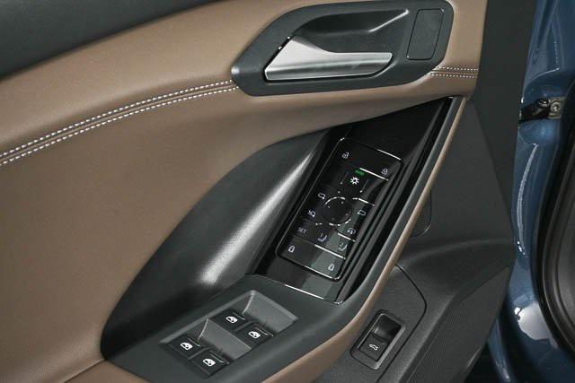 new 2025 Audi Q6 e-tron car, priced at $71,000