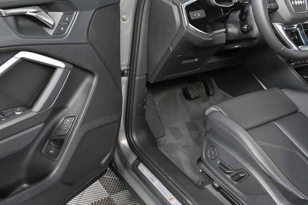 new 2025 Audi Q3 car, priced at $44,042