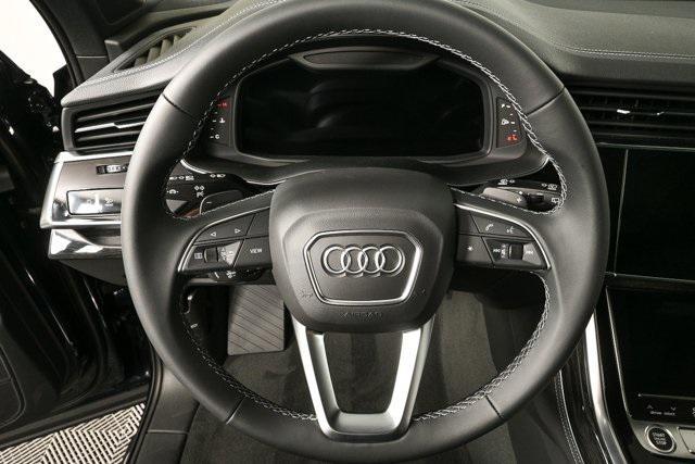 new 2025 Audi Q7 car, priced at $79,563