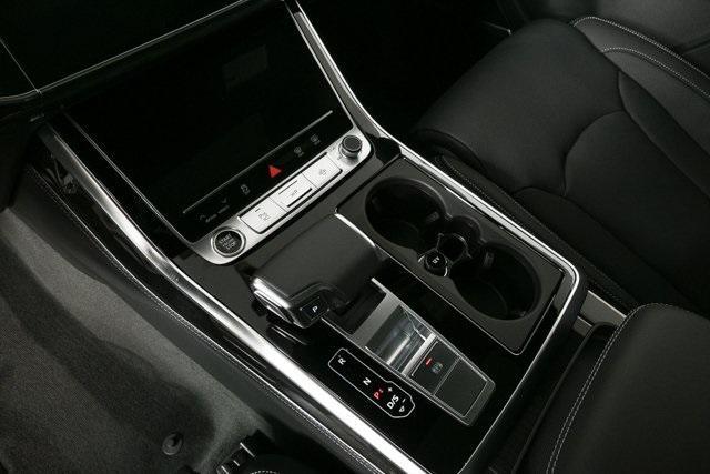 new 2025 Audi Q7 car, priced at $79,563