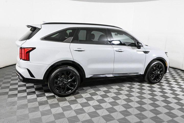 used 2023 Kia Sorento car, priced at $30,995