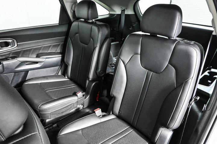 used 2023 Kia Sorento car, priced at $30,995
