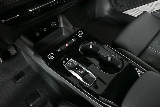 new 2025 Audi Q6 e-tron car, priced at $75,155