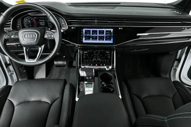new 2025 Audi Q7 car, priced at $82,908