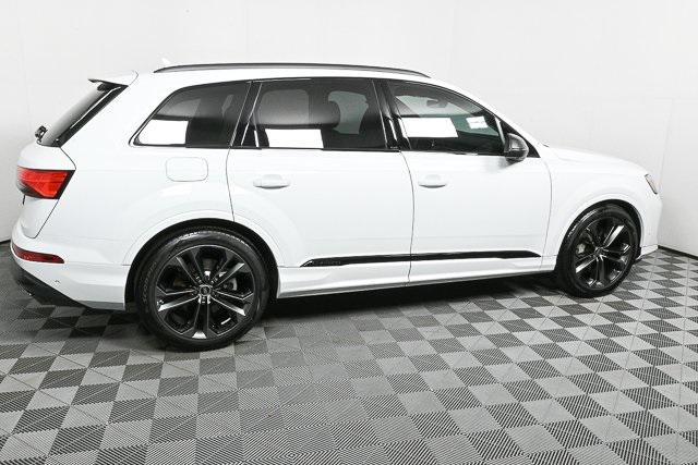 new 2025 Audi Q7 car, priced at $81,216